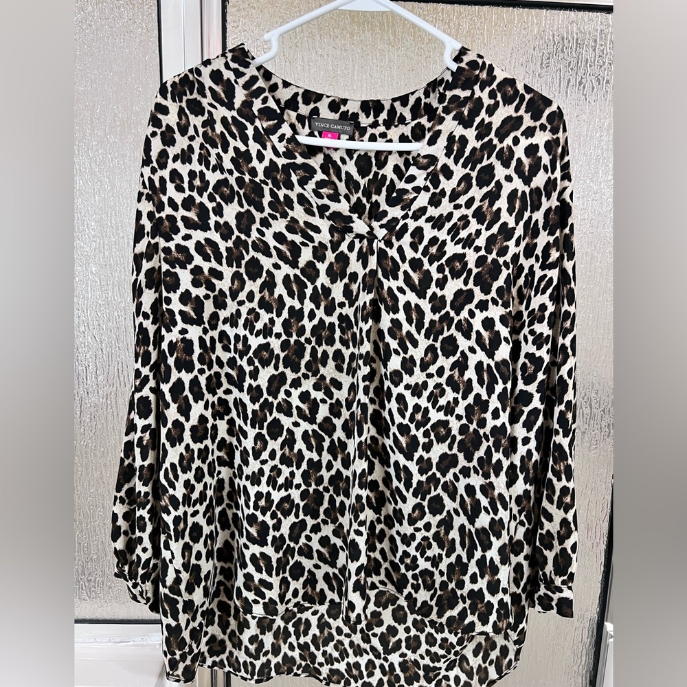 Vince Camuto top